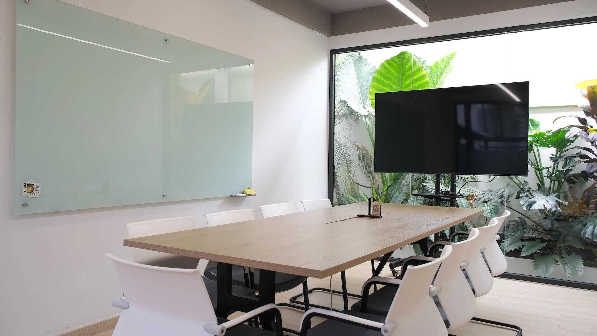 cho thue phong hop tini coworking 2
