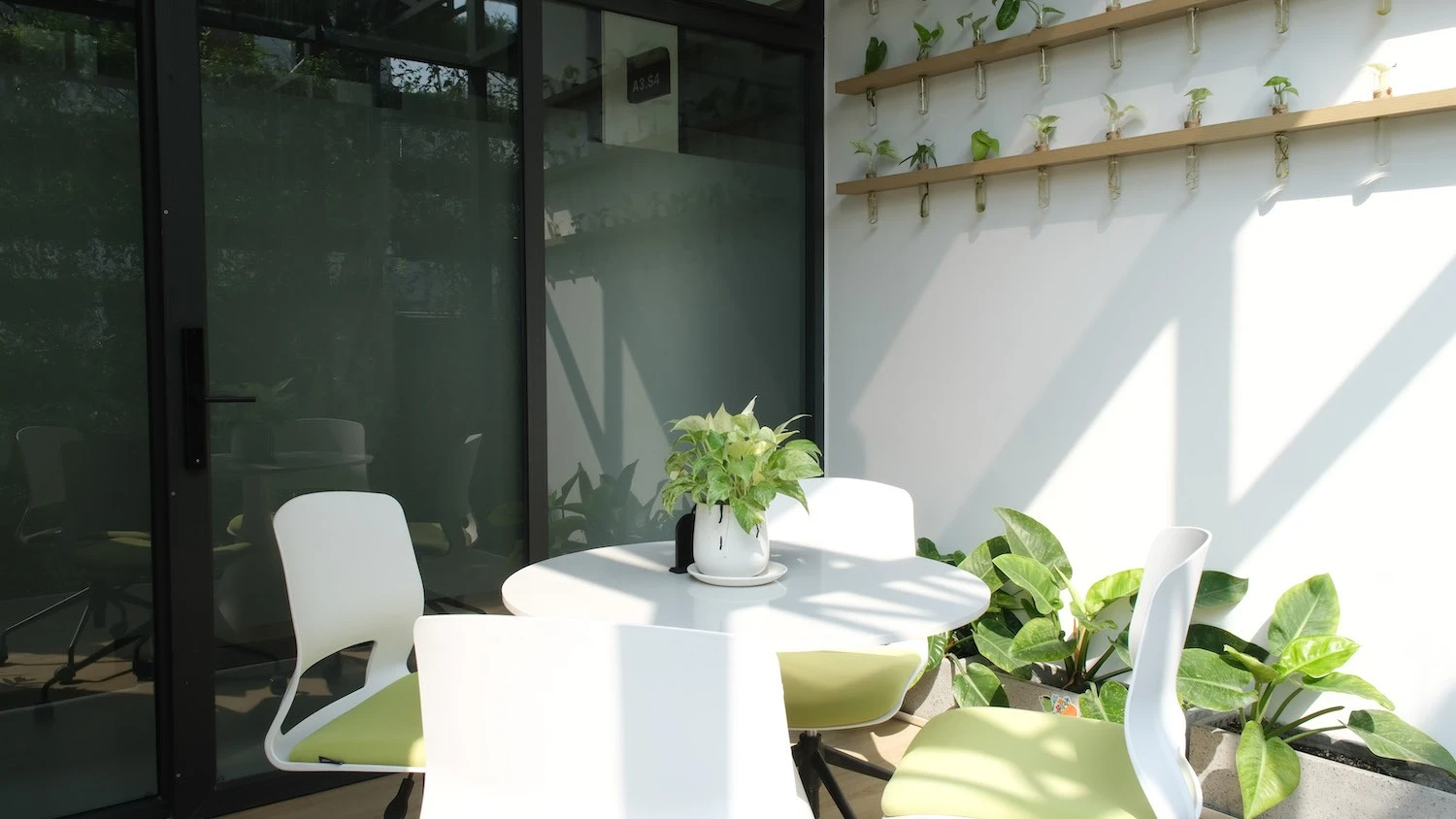Cho Thuê Phòng Họp Trực Tuyến Tại TP.HCM - Online Giá Rẻ 13 cho thue phong hop tini coworking 5