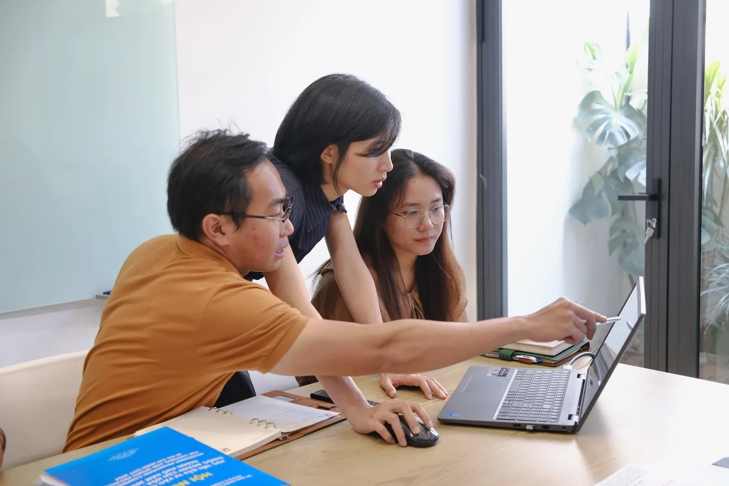 cho thue phong hop 7