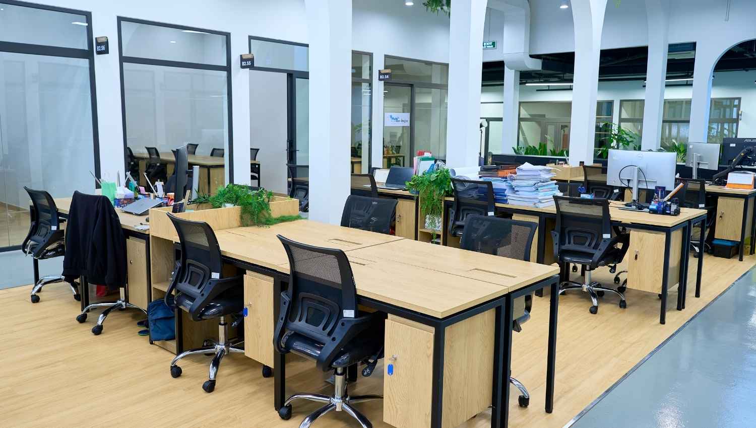 lam-viec-tai-nha-va-coworking-space