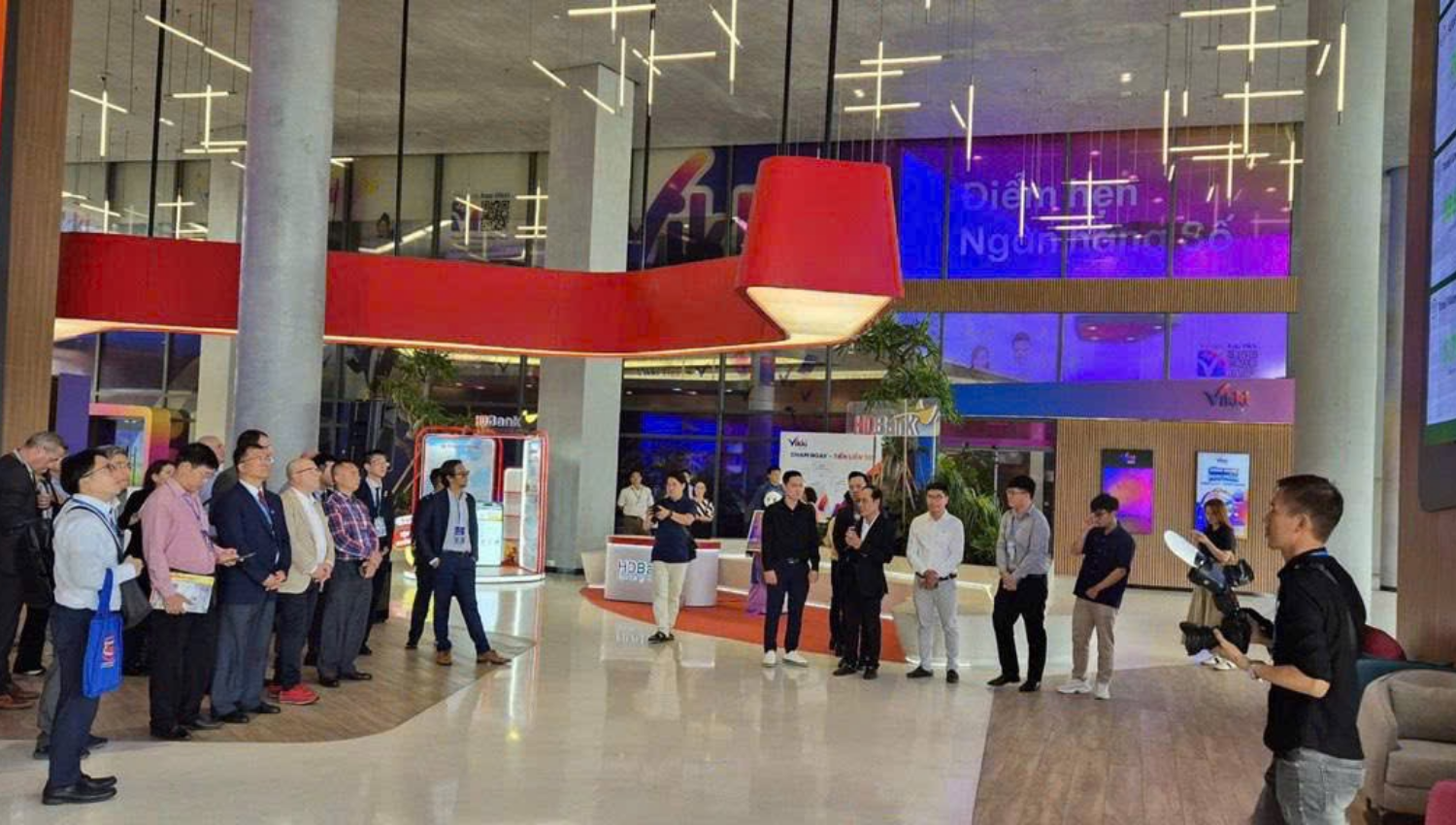 dia-diem-to-chuc-workshop-Quan-1-3